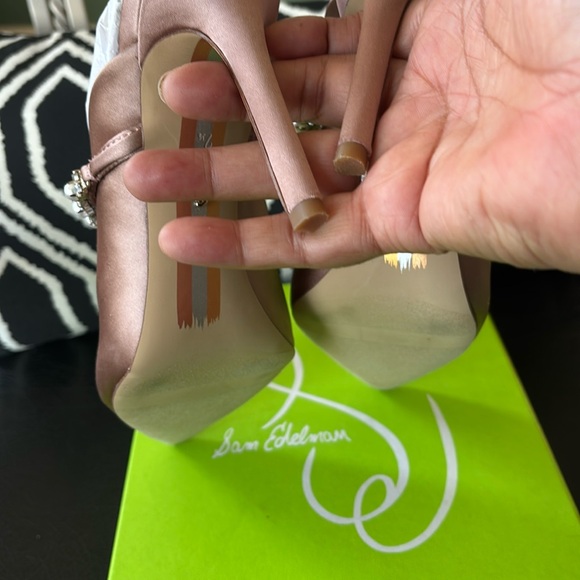 New women Sz 7.5M  evening glam  mules - Picture 12 of 17